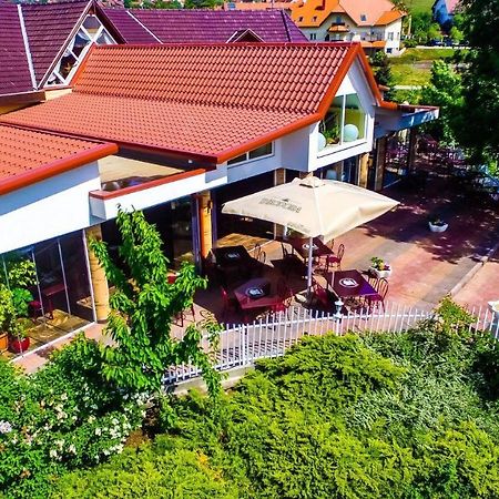 Angelic Cottage And Bikepoint Sukoro Экстерьер фото