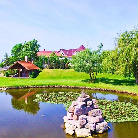 Angelic Cottage And Bikepoint Sukoro Экстерьер фото